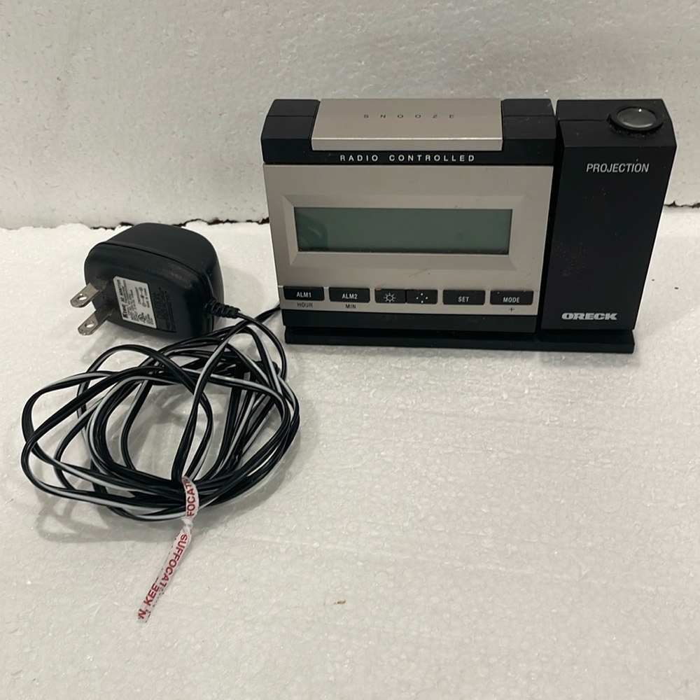 Orick radio controlled alarm clock atomic time temperature